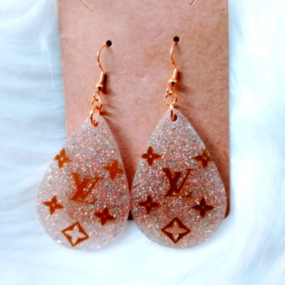 Earrings - Picture 3 of 4